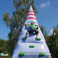 Le Mur d'escalade - pyramide-  gonflable - occasion