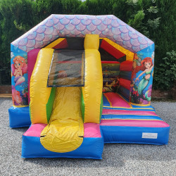 à vendre, château gonflable d'occasion