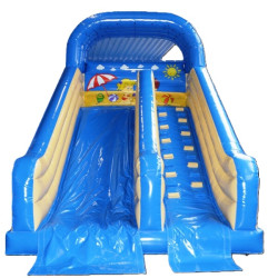 grand toboggan gonflable - décors de plage