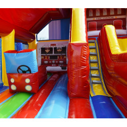 détails de l'intérieur du Combo Pompier