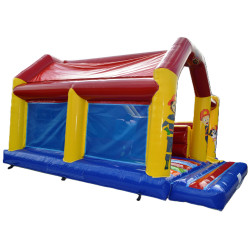 partiellement couvert - filets latéraux pour voir les enfants s'amuser