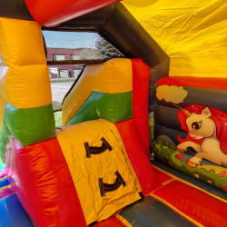 l'entrée intérieur du toboggan - Combo Licorne d'occasion